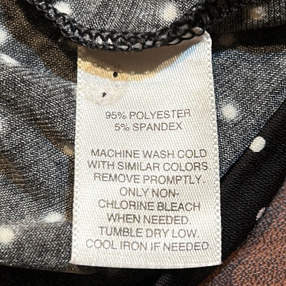 WHITE HOUSE BLACK MARKET WHBM  Black w/ White Polka Dots Top - Picture 9 of 10